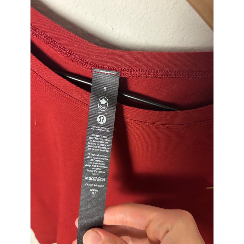 Lululemon Team Canada Olympic Cates Tee Justin Broadbent Red W3FJES Womens 6 - Picture 3 of 4